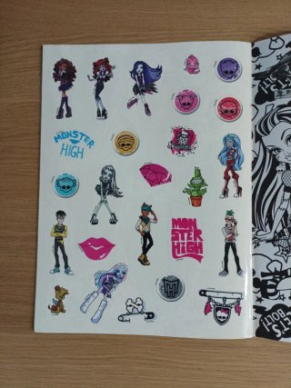 Álbum de pegatinas Monster High