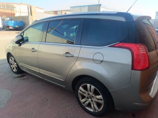 Peugeot 5008 2010