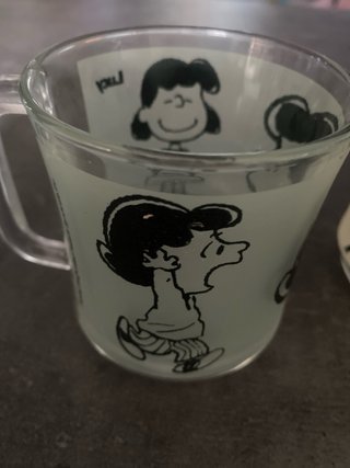 4 Tazas Vidrio Lucy & Charlie Brown