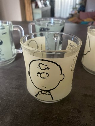 4 Tazas Vidrio Lucy & Charlie Brown