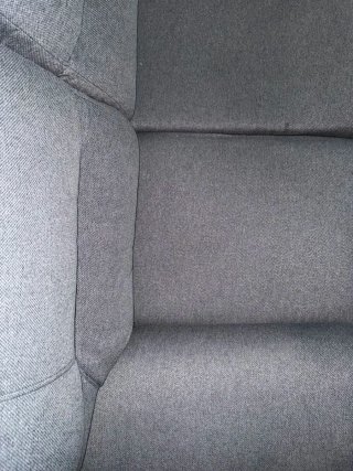 Sofá 2 plazas gris impecable