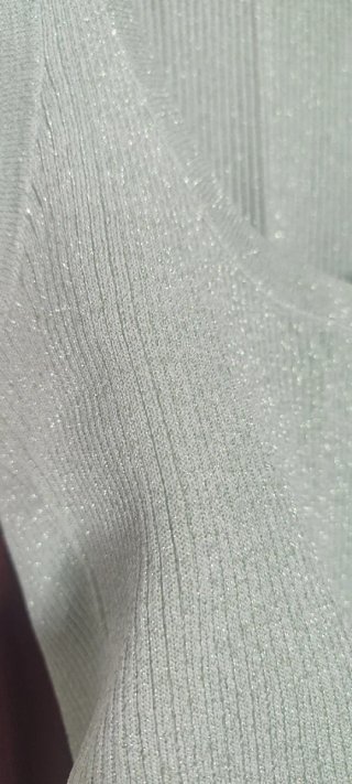 Camiseta verde brillante talla S sin estrenar