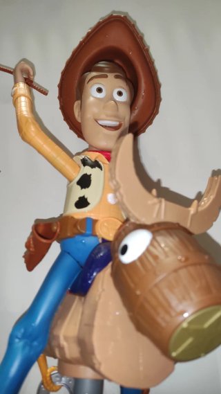Juguete Woody Toy Story Montado