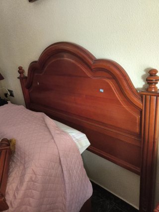 Cabecero de madera estilo provenzal