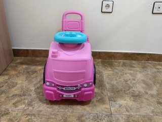 Correpasillos rosa con bloques