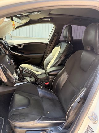 Volvo V40 2015