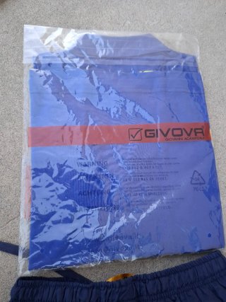 Polo e Bermuda GIVOVA taglia XS