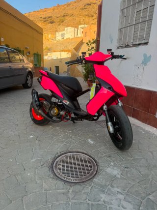 Scooter Polini Negro/Rosa