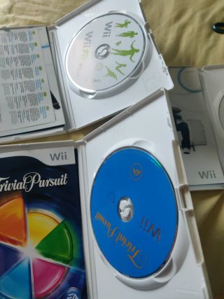 Juego Wii Fit + Trivial Pursuit Wii