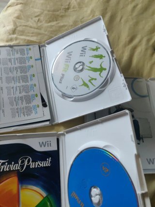 Juego Wii Fit + Trivial Pursuit Wii