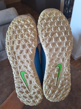 Botas Fútbol Nike Phantom GT nº38 casi NUEVAS