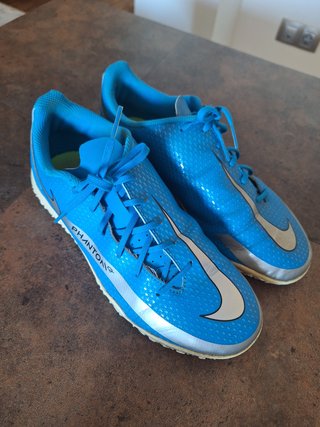 Botas Fútbol Nike Phantom GT nº38 casi NUEVAS