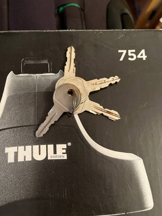 Barras de techo Thule WingBar 127cm + Soportes 754