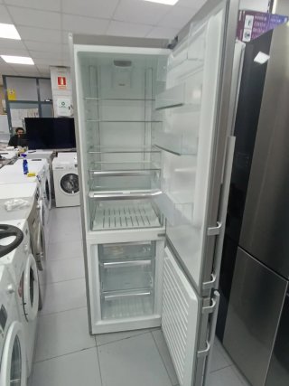 Nevera Electrolux 2m x 60cm No Frost