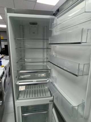 Nevera Electrolux 2m x 60cm No Frost