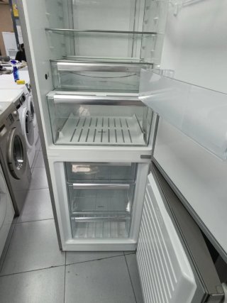 Nevera Electrolux 2m x 60cm No Frost