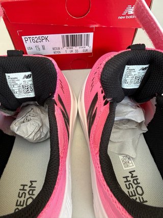 Zapatillas New Balance 625 Talla 33.Sin estreno.