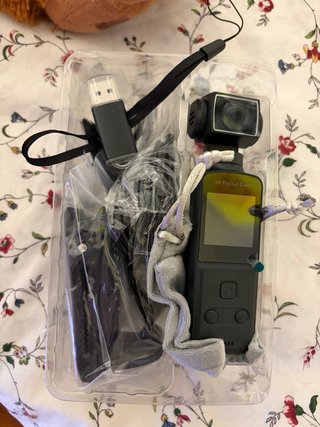 Cámara de video 5K Pocket Cam NUEVO SIN ABRIR.