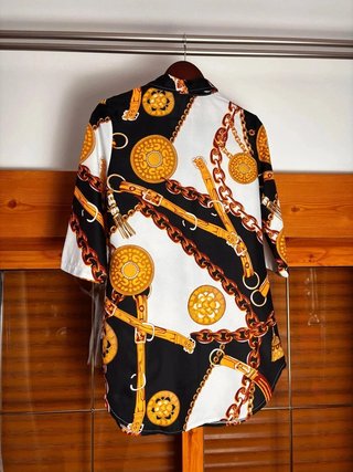 Precioso vestido camisero estampado cadenas Talla