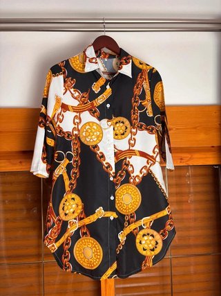 Precioso vestido camisero estampado cadenas Talla