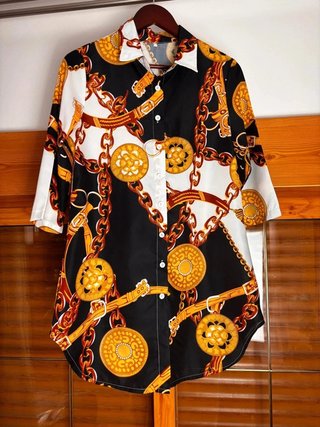 Precioso vestido camisero estampado cadenas Talla