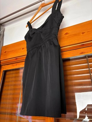 Vestido corto negro Relish con escote lazo talla 3