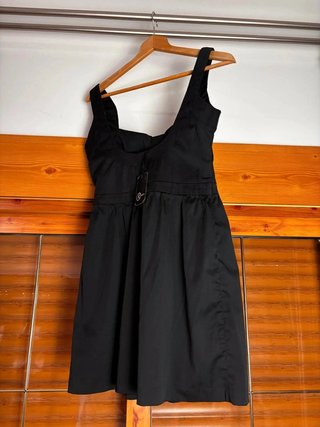 Vestido corto negro Relish con escote lazo talla 3