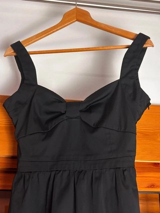 Vestido corto negro Relish con escote lazo talla 3