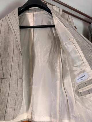 Chaqueta americana lino Fuentecapala gris raya dip