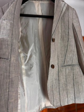 Chaqueta americana lino Fuentecapala gris raya dip