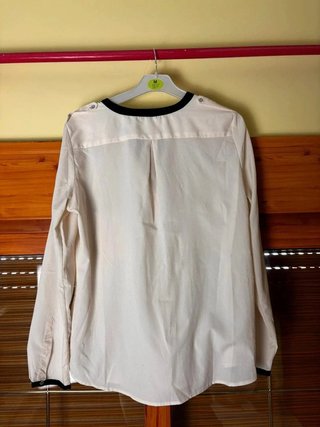 Camisa beige contraste Zara Talla M
