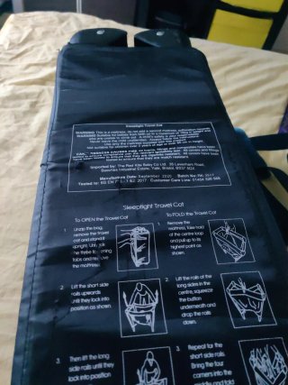 Cuna de viaje portátil negra
