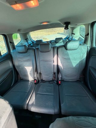 Opel Zafira Tourer 2011
