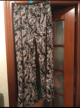 Caja con 50 prendas variadas