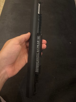 Ordenador HP gris casi nuevo