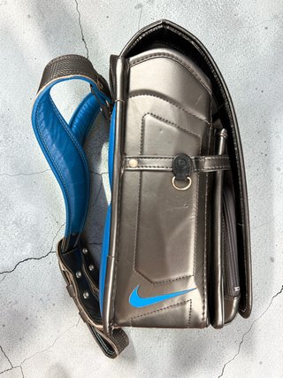 Mochila Nike Randoseru Gris Grafito Azul Y2K