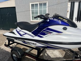 Moto de Agua Yamaha Wave Runner   120 caballos 2 T