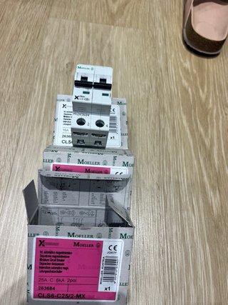 Magnetotérmico Moeller 2P 25A C 6kA