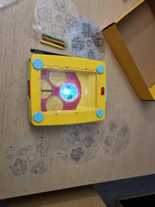Proyector Artístico Play Dibujo y Coloreo