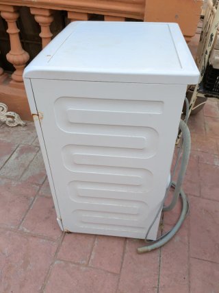 Lavadora Blanca BEKO WMB 71032 PTM PARA PIEZAS
