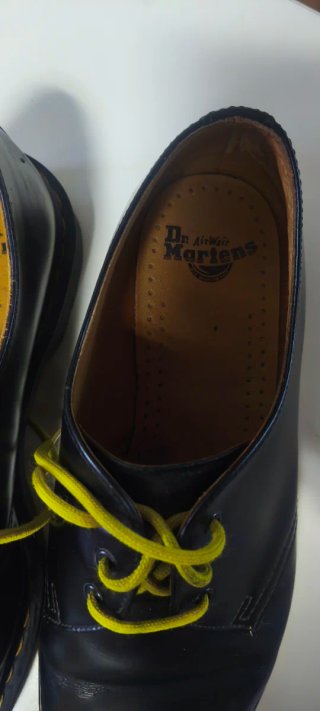 Dr. Martens Hombre Bajas Negras
