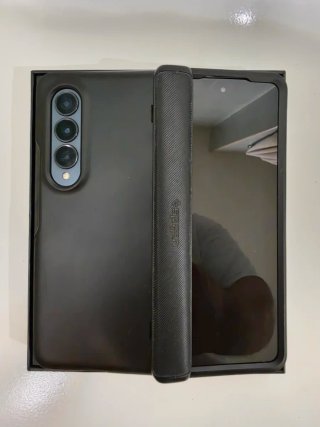 Samsung Galaxy Z Fold 4