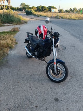 Cagiva Naked Clásica