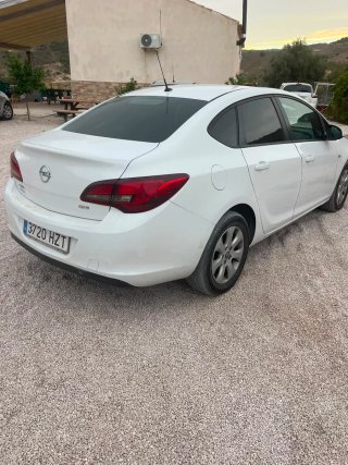 Opel Astra 2014