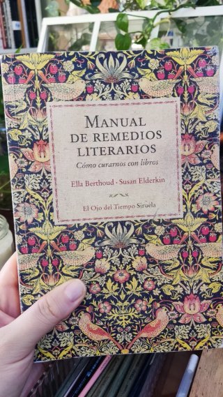 Manual de remedios literarios Cómo curarnos con...