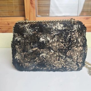 bolso bandolera O&A Italy negro dorado efecto pelo