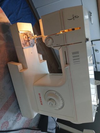 Máquina de coser Singer