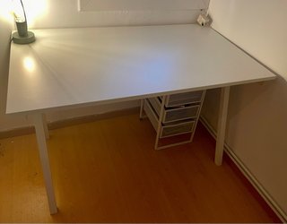 Mesa escritorio Ikea TROTTEN blanca