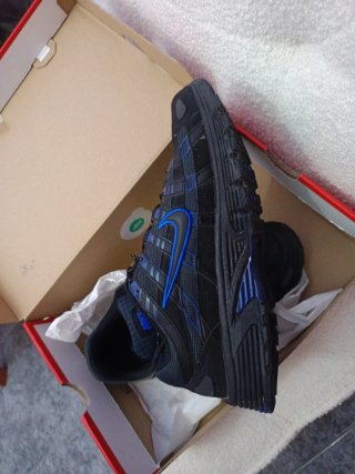 Zapatillas Nike Negras y Azules