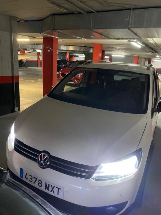 Volkswagen Touran 2011